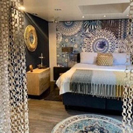 Het Atelier, Sfeervolle B&B Compleet Appartement In Hartje Staphorst Exteriör bild