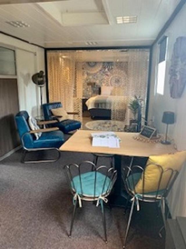 Het Atelier, Sfeervolle B&B Compleet Appartement In Hartje Staphorst Exteriör bild